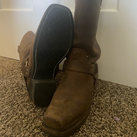 Frye Harness 12R Classic Women’s Boot - Picture 7 of 15